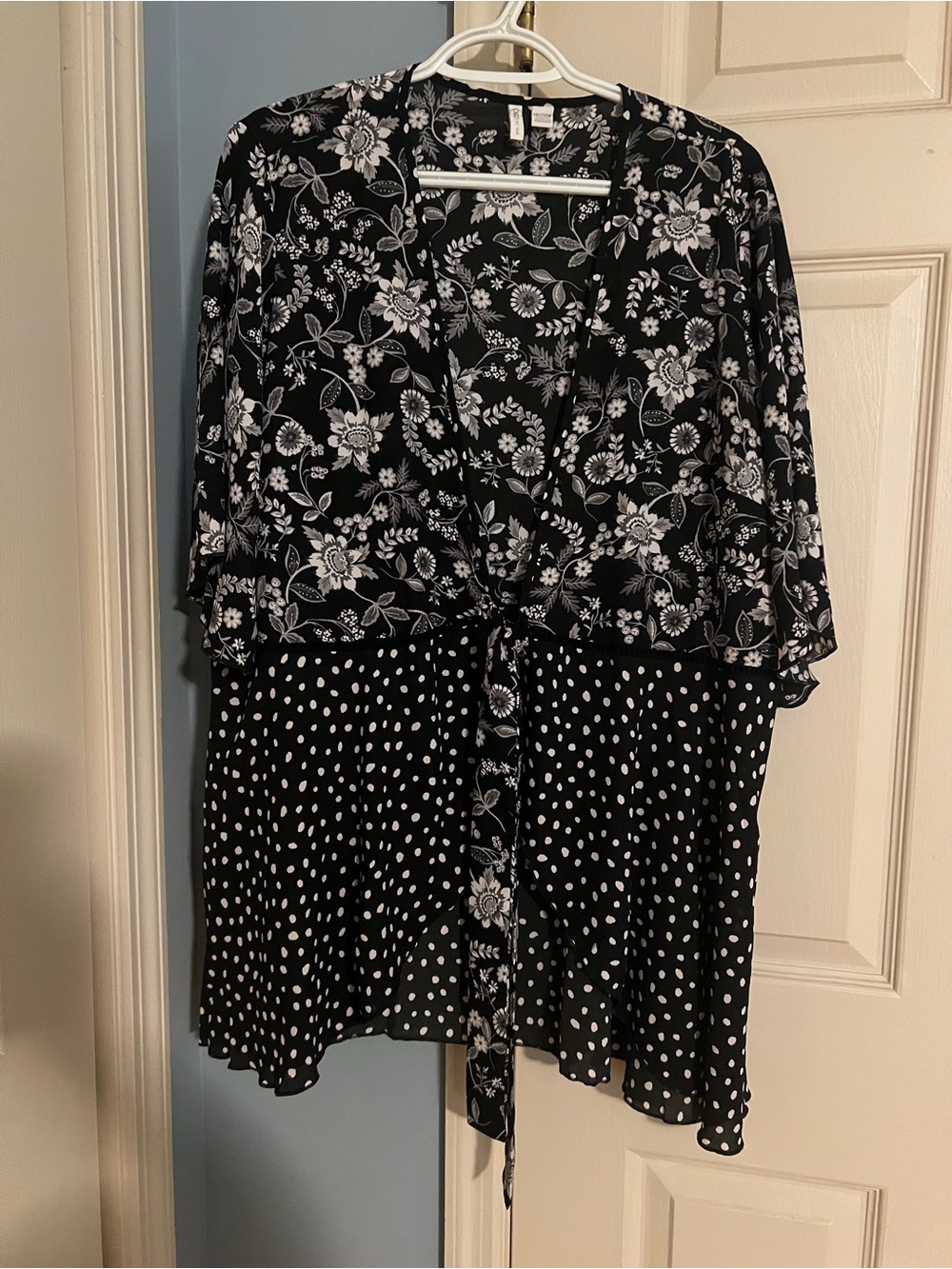 Cato Black and White Floral Print Blouse